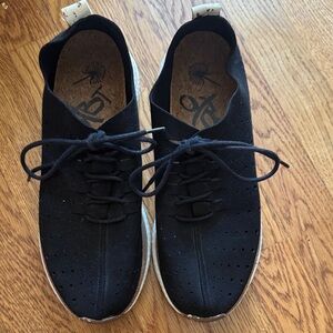 OTBT Black women’s Perforated Lace-Up Sneakers 9